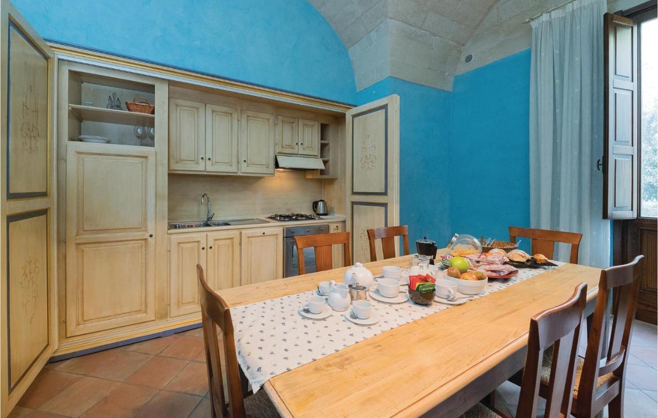 1 Bedroom Awesome Apartment In Lecce Le Exterior photo